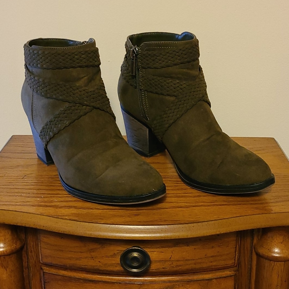 EUC Journee Collection Seneca Bootie
